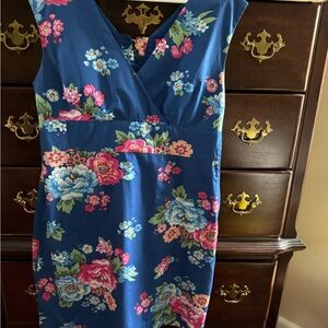 Joules - Woman’s size 10 flowery summer dress.